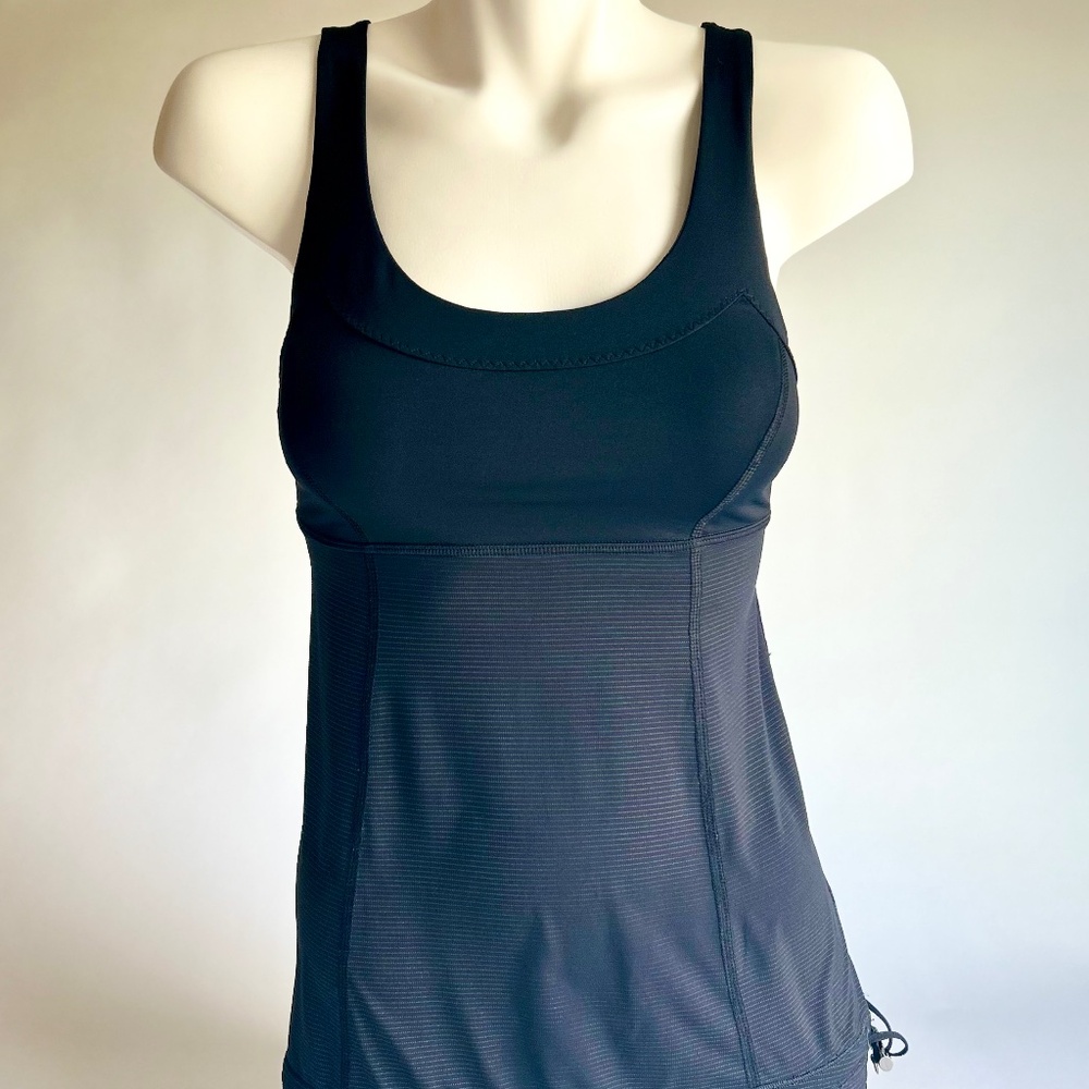 New Lululemon Black Polyester Sleeveless Top size 4